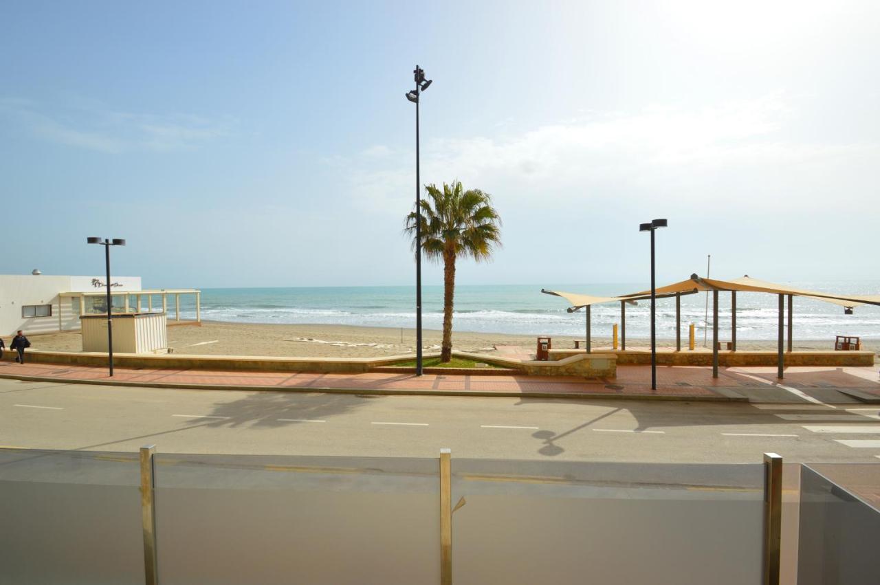 Fuengirola, Primera Linea De Playa Exterior photo