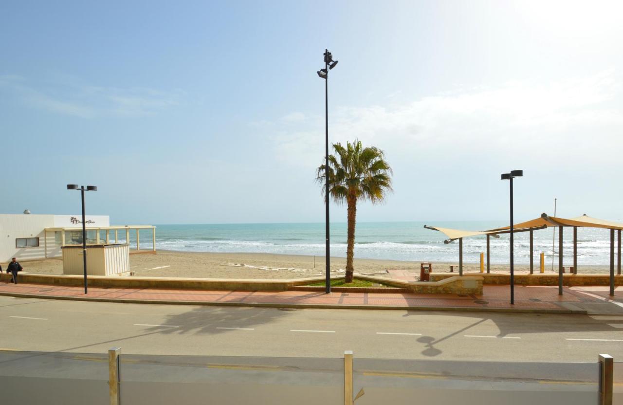 Fuengirola, Primera Linea De Playa Exterior photo