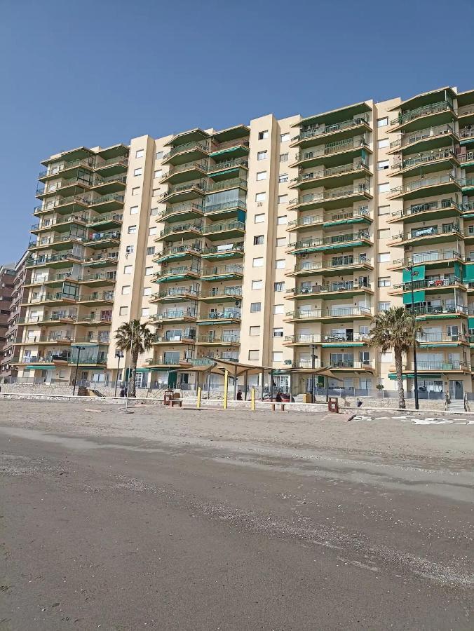 Fuengirola, Primera Linea De Playa Exterior photo